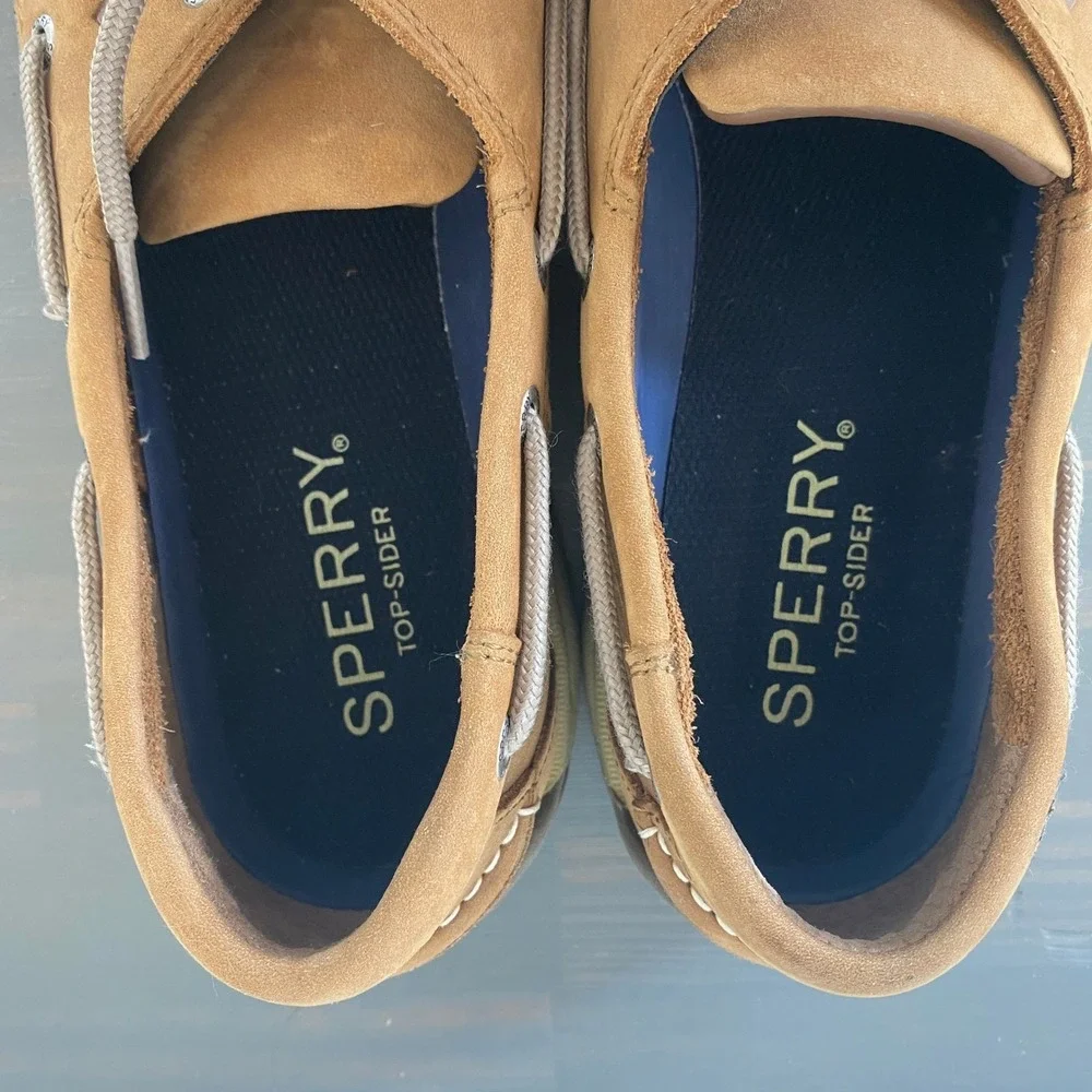 Sperry Intrepid Top Sider Boat Shoes Men 10 Tan Leather Comfort Slip on Shoes‎